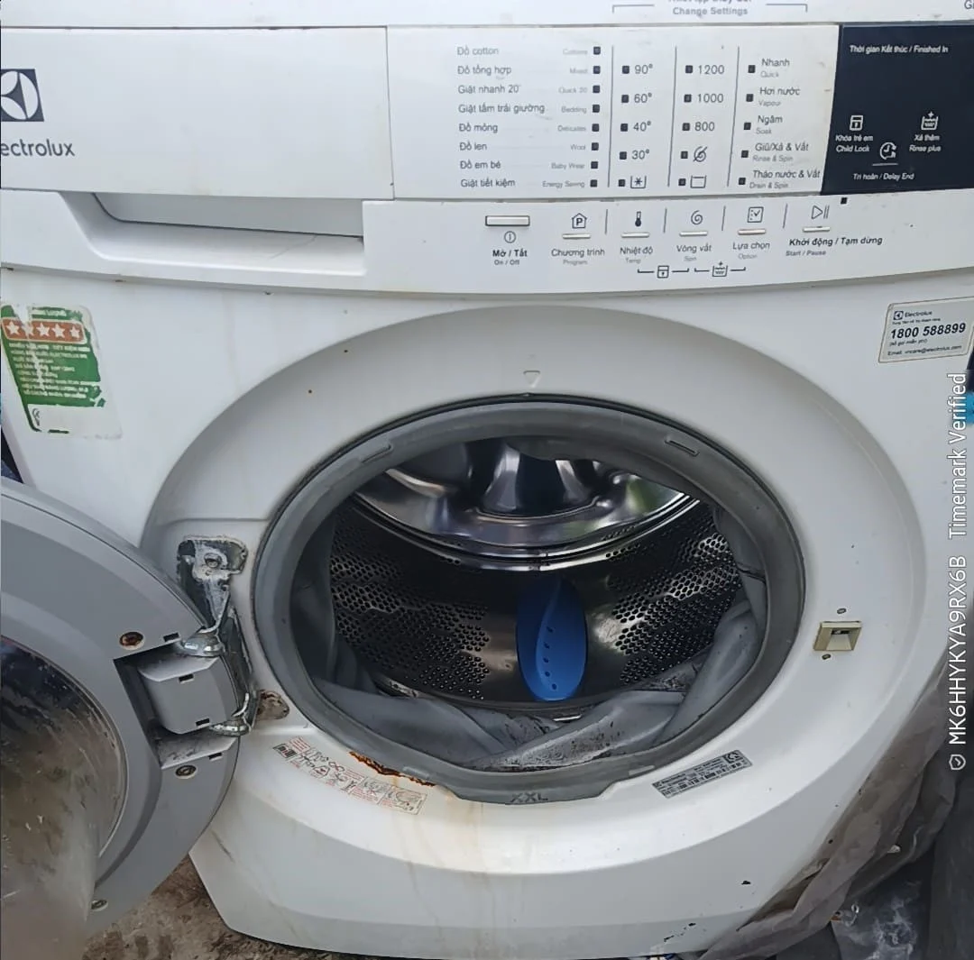 Dấu hiệu máy giặt electrolux bị gãy chảng ba có bị xoắn gioăng cao su